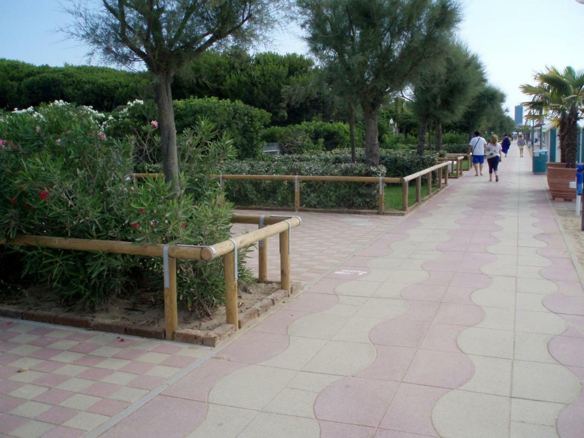App4Rent - Villa Cristina 5 - Rinnovato Lido di Jesolo Exterior foto
